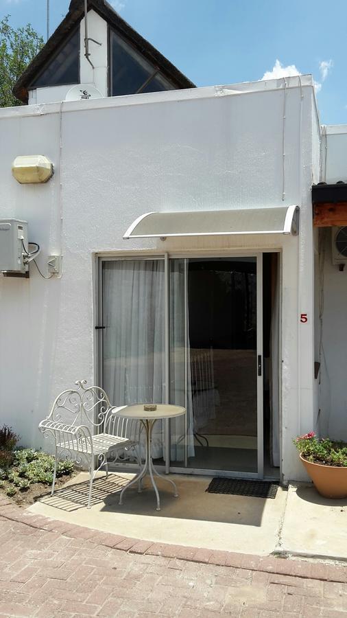 Bettie'S Luxury Lodge Kroonstad Habitación foto